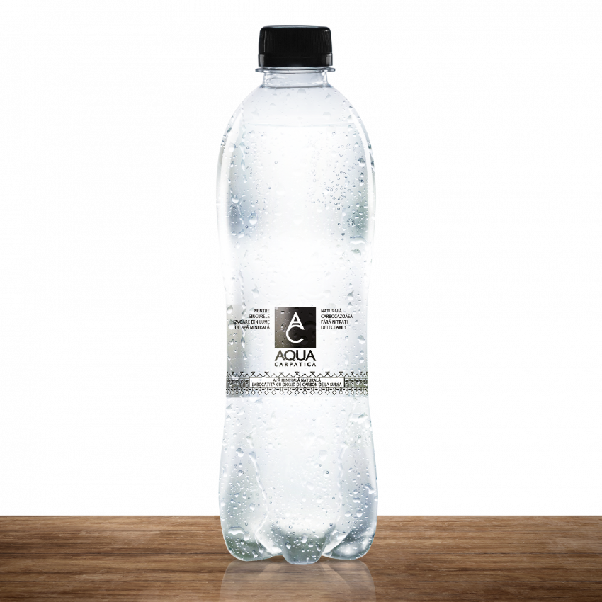 AQUA CARPATICA CARBOGAZOASĂ 0.5L